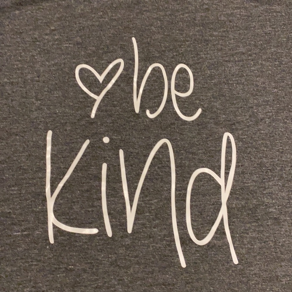 Be Kind soft monogram T-shirt - Picture 4 of 6